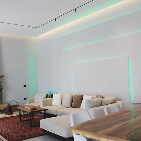 Elite Mansion Tirana - Heated Pool & - 9br Ferienhaus Pezë e Vogël