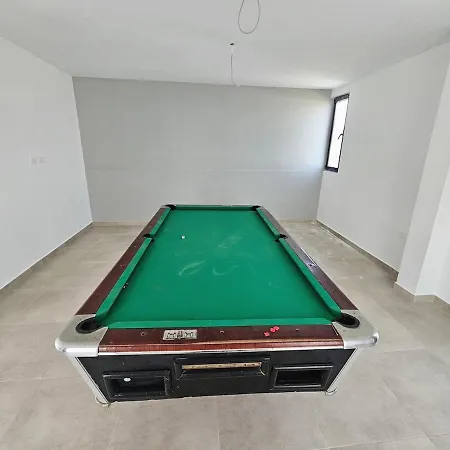 Ferienhaus Elite Mansion Tirana - Heated Pool & - 9br *