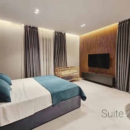 Elite Mansion Tirana - Heated Pool & - 9br * Pezë e Vogël