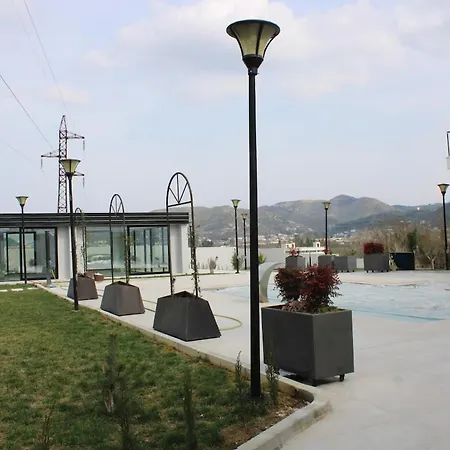 Ferienhaus Elite Mansion Tirana - Heated Pool & - 9br Pezë e Vogël